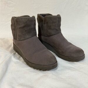 UGG Classic Short Boots Grey – Fair Condition / Well Worn